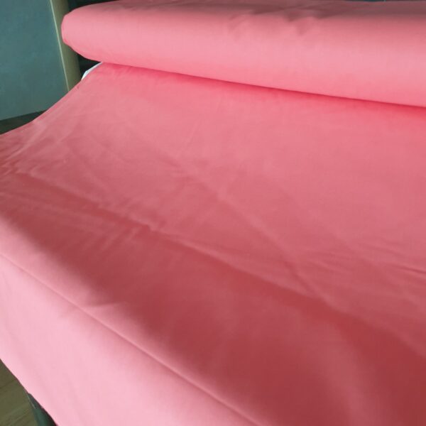 calinnotex-film-matériau-textile-popeline-rose-soie-satin-coton-soie-soie-lin-petites robes-rouges
