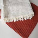Muselina cu 4 straturi, creponata - Crem